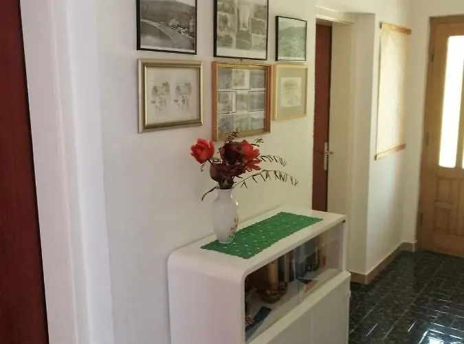 Apartament Mira