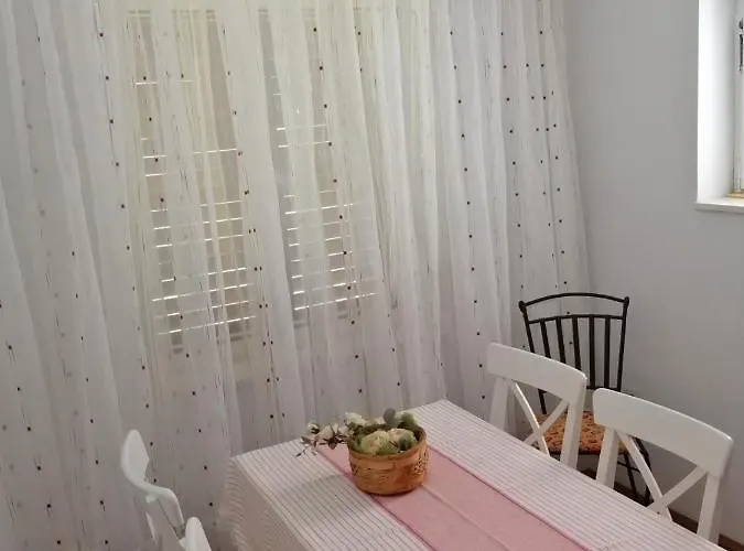 Mira Apartment *