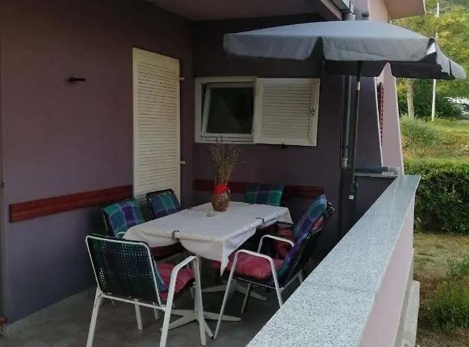 Apartment Mira